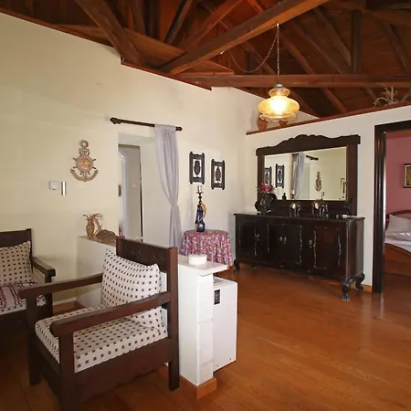 Дом отдыха Traditional House On Rock Афитос