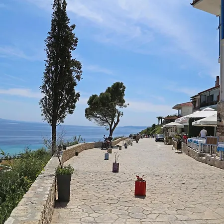 Traditional House On Rock Tatil Evi